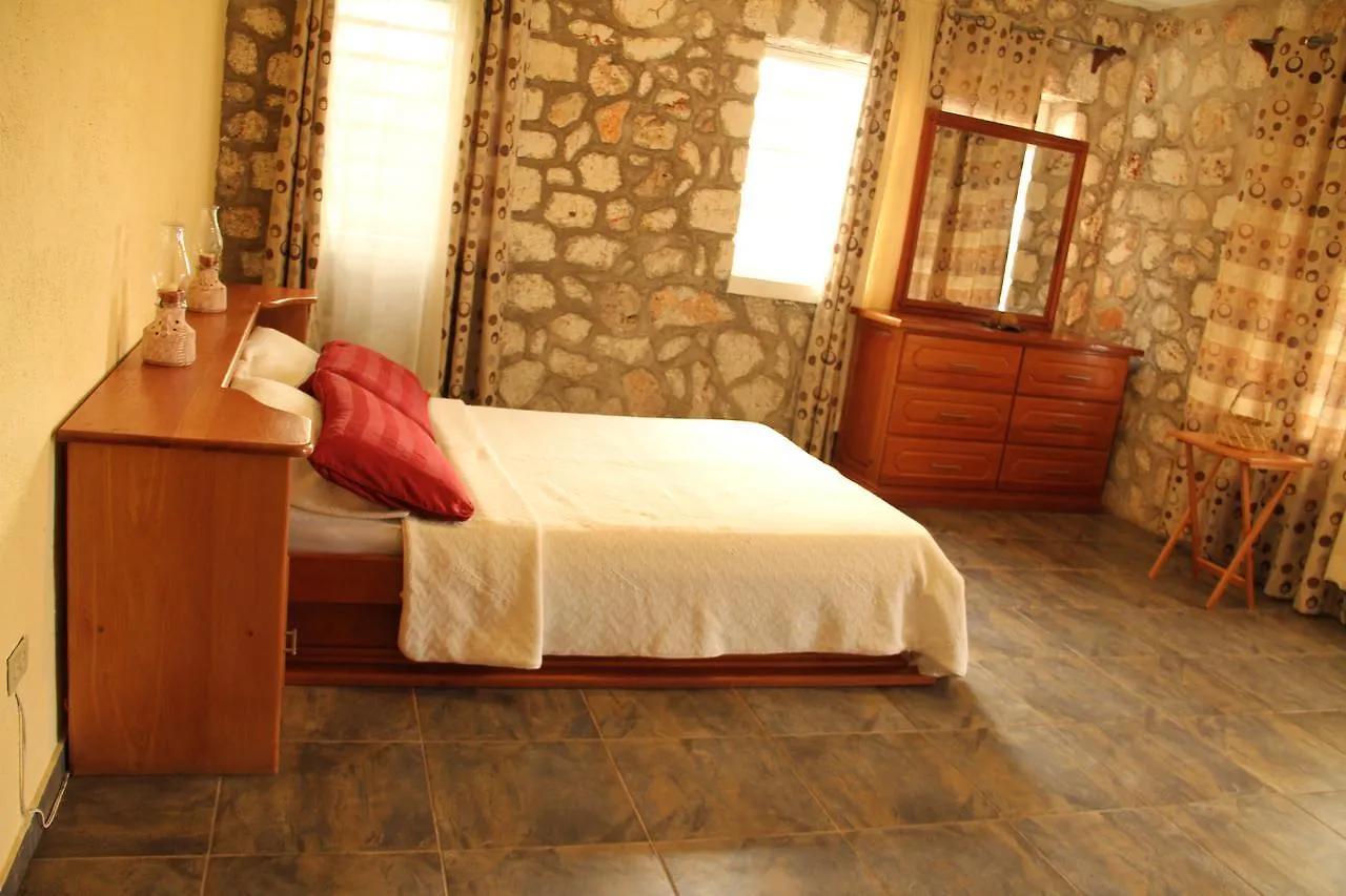 Auberge Du Mont Saint Jean Jacmel Haiti